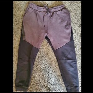 Nike tech sweatpants